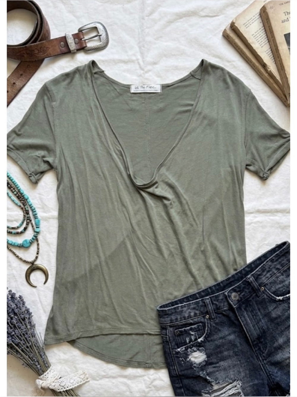 We The Free Sage Green Relaxed Scoop Neck Short Sleeve Tee 100% Viscose *Flaw*